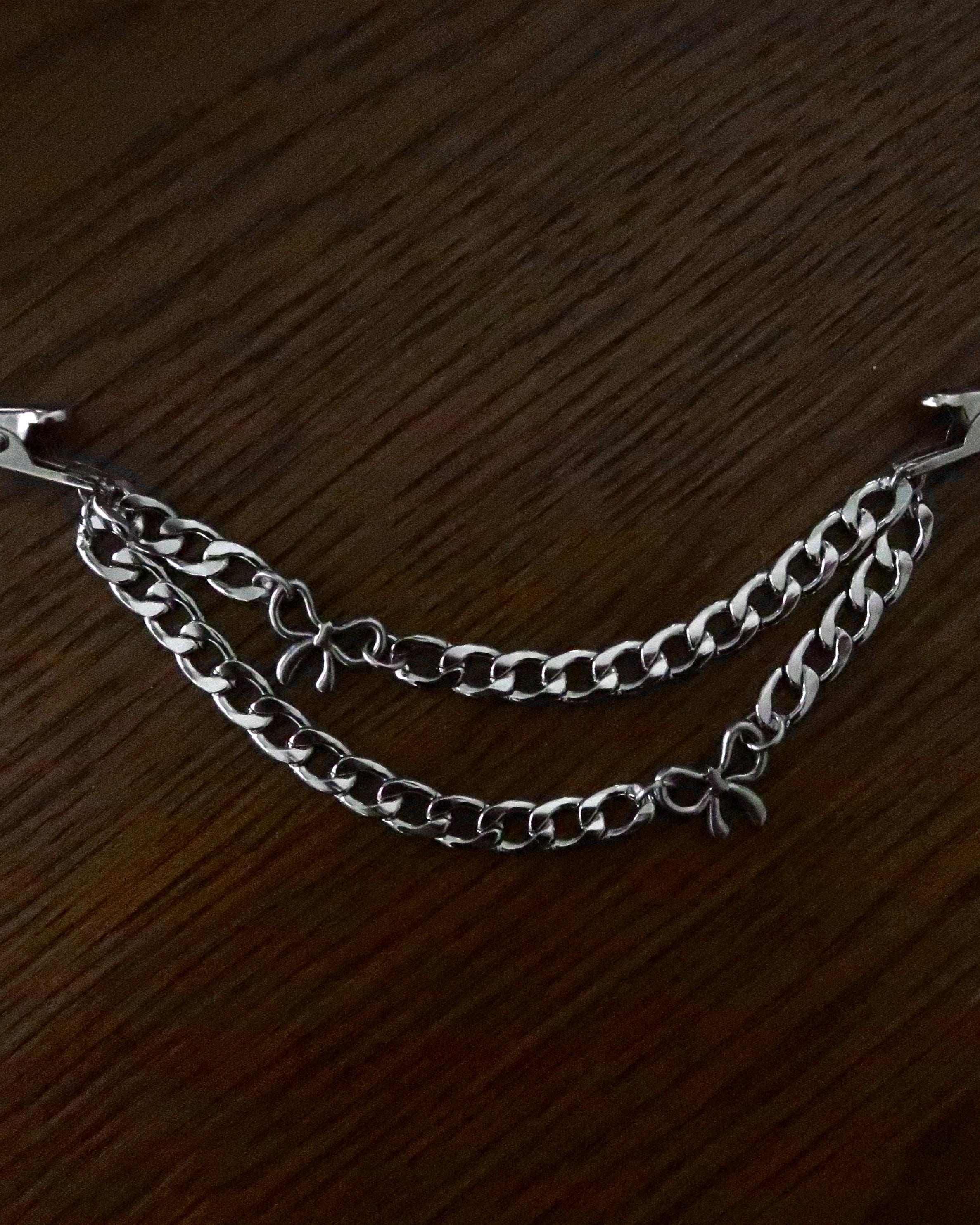 Coquette Dual Chain Clip